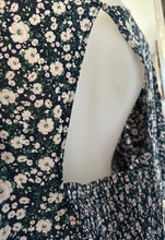 Load image into Gallery viewer, Little Flower Dress
