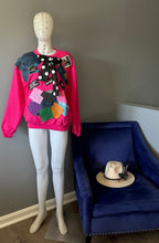 Load image into Gallery viewer, Pink Bow Sweatshirt
